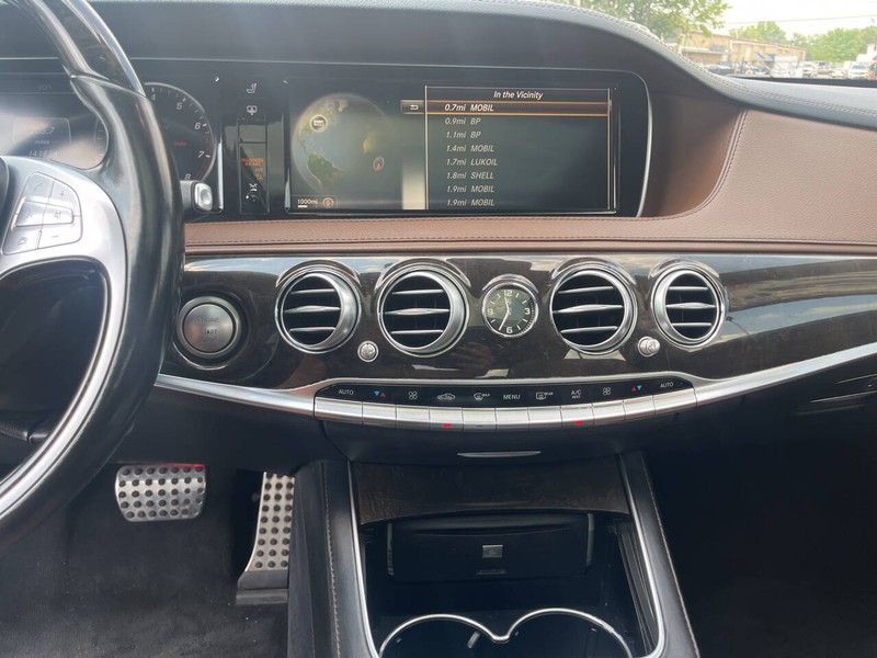 Mercedes-Benz S-Class Vehicle Image 14