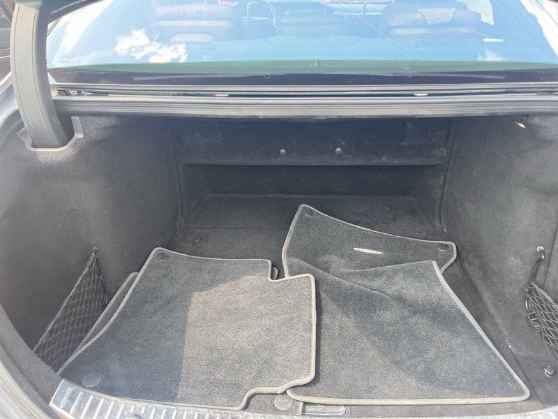 Mercedes-Benz S-Class Vehicle Image 19