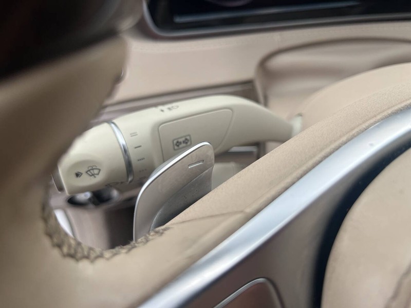 Mercedes-Benz S-Class Vehicle Image 08