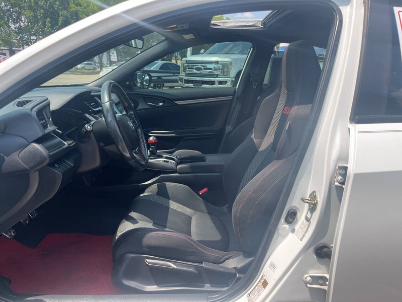 Honda Civic Vehicle Image 09