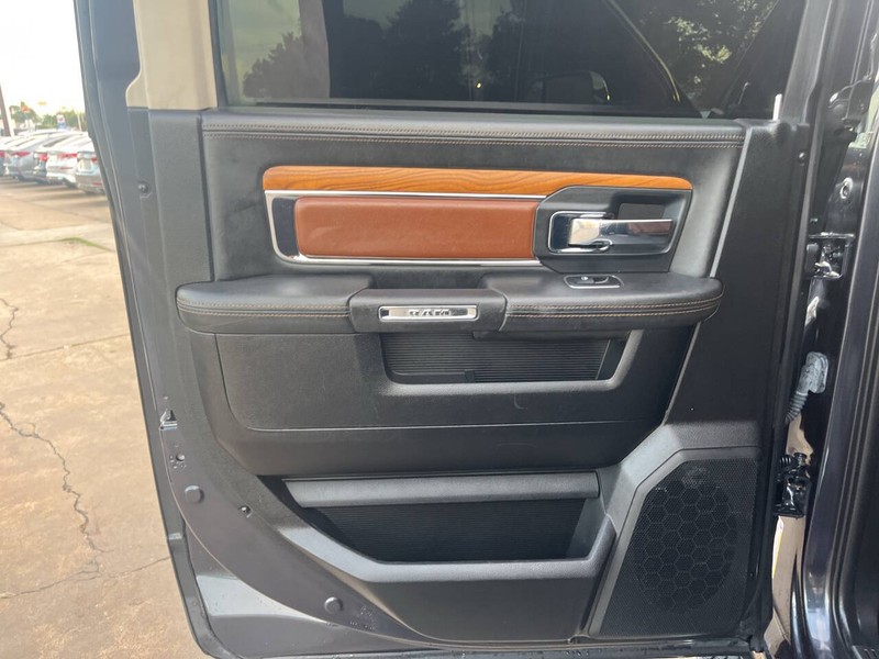 Ram 1500 Vehicle Image 14