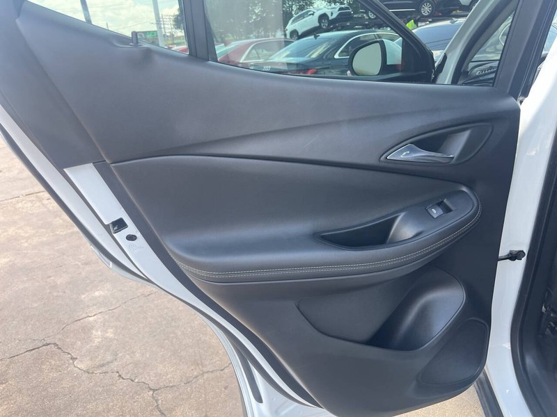 Buick Encore GX Vehicle Image 13