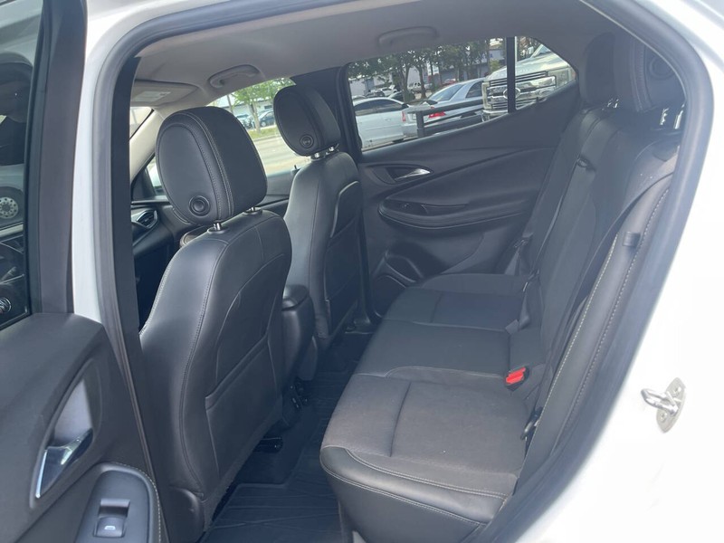 Buick Encore GX Vehicle Image 15