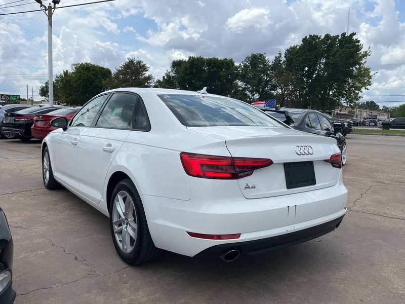 Audi A4 Vehicle Image 04