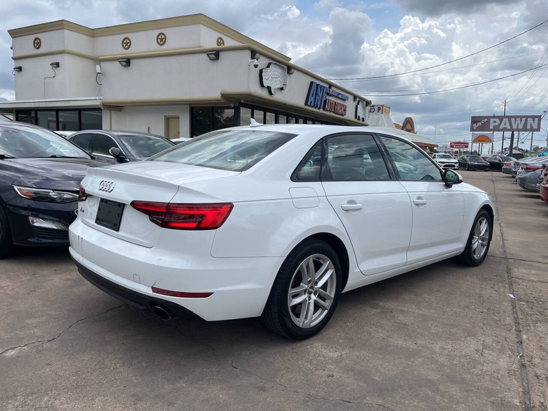 Audi A4 Vehicle Image 05