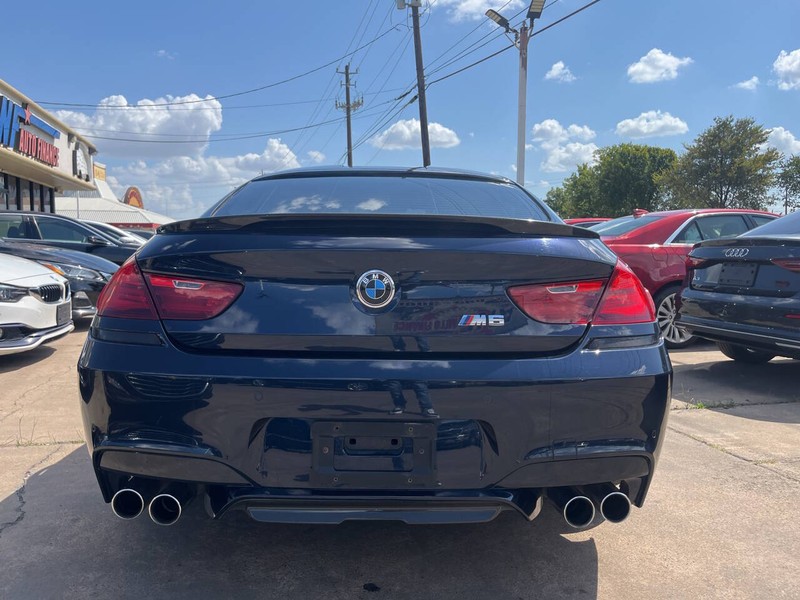 BMW M6 Vehicle Image 04