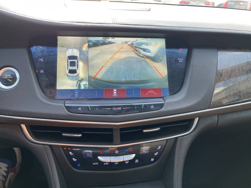 Cadillac CT6 Sedan Vehicle Image 11