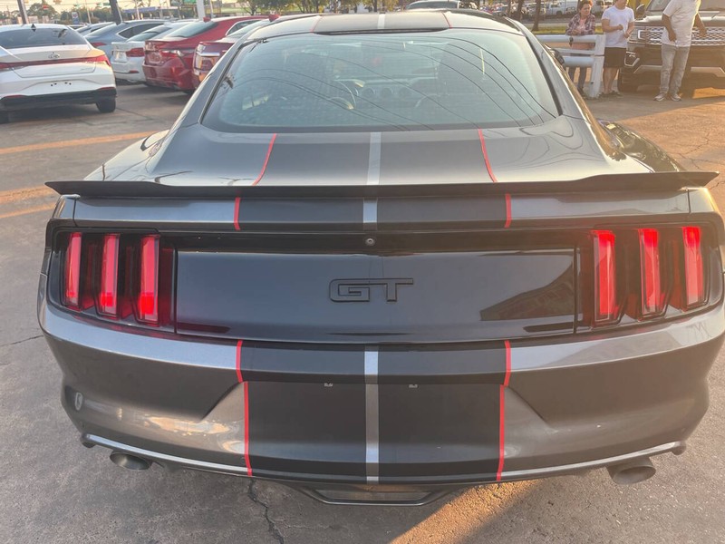 Ford Mustang Vehicle Image 04