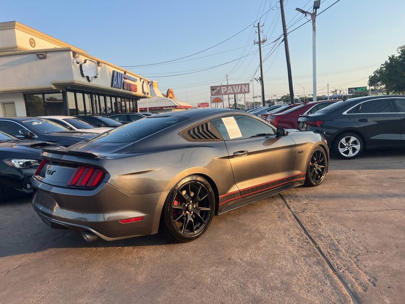 Ford Mustang Vehicle Image 05