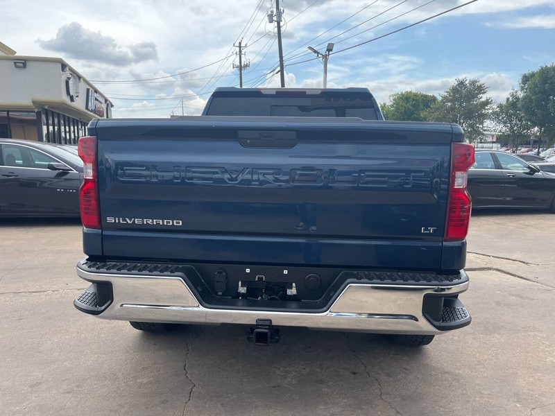 Chevrolet Silverado 1500 Vehicle Image 04