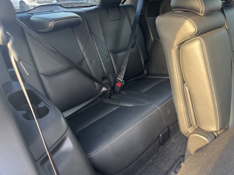 Mazda CX-9 Vehicle Image 11