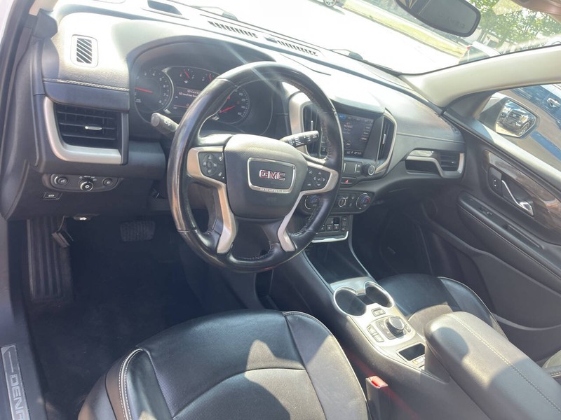 GMC Terrain Vehicle Image 07