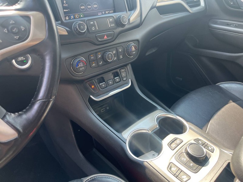 GMC Terrain Vehicle Image 10