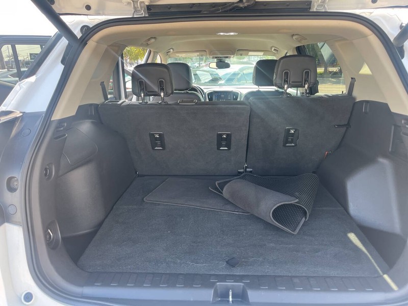 GMC Terrain Vehicle Image 13