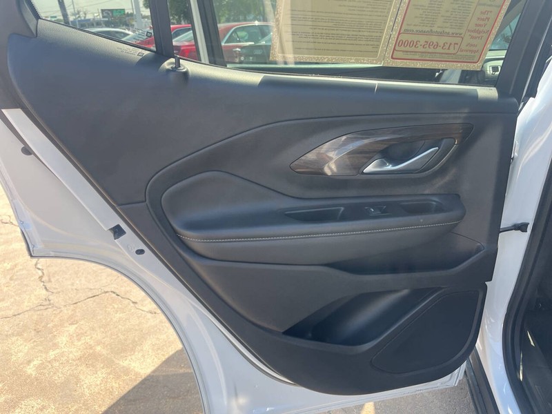 GMC Terrain Vehicle Image 18