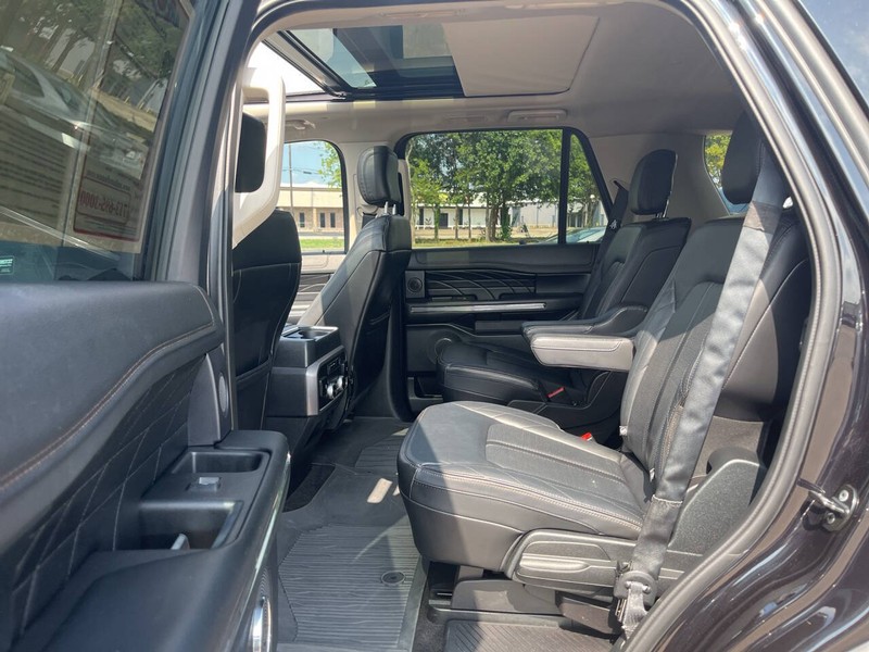 Ford Expedition Vehicle Image 08