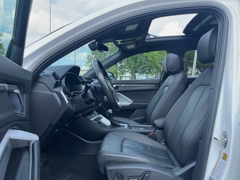 Audi Q3 Vehicle Image 07