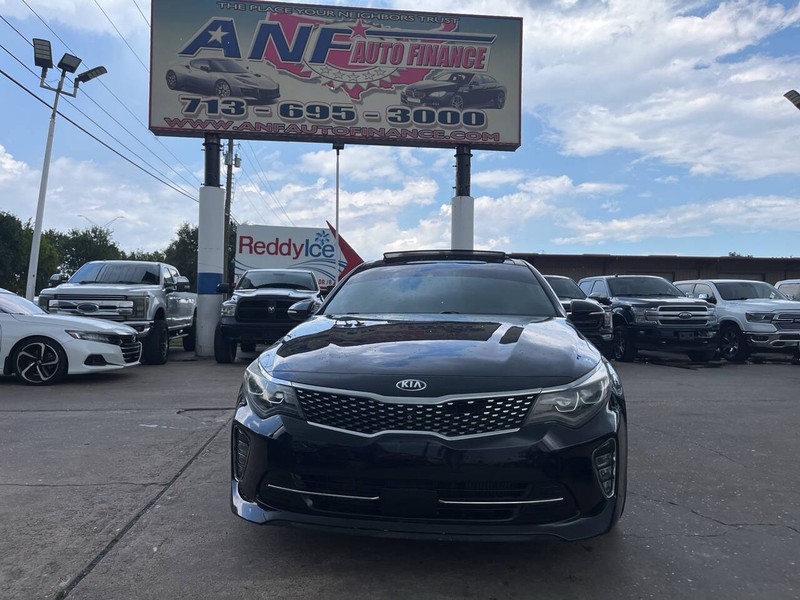 Kia Optima Vehicle Image 02