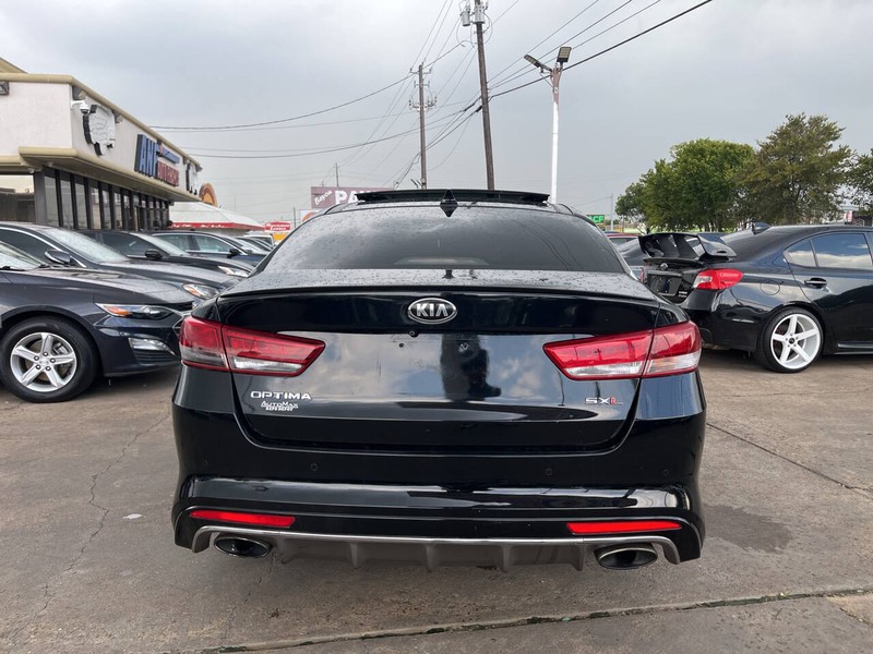 Kia Optima Vehicle Image 04