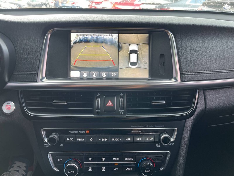 Kia Optima Vehicle Image 11