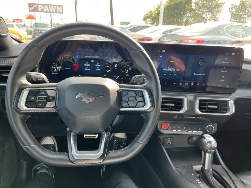 Ford Mustang Vehicle Image 14