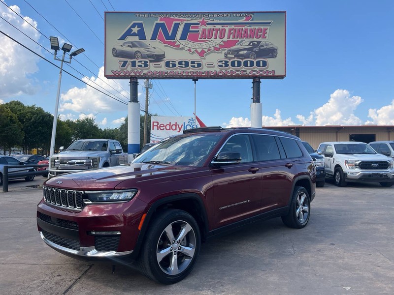 Jeep Grand Cherokee L Vehicle Image 02