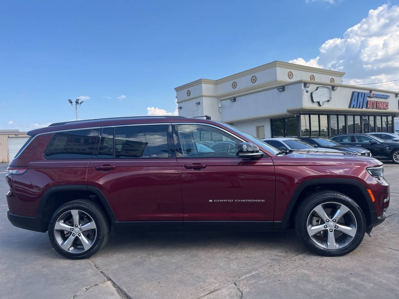 Jeep Grand Cherokee L Vehicle Image 04