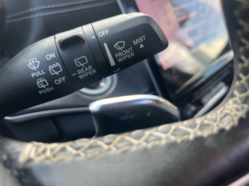 Jeep Grand Cherokee L Vehicle Image 14