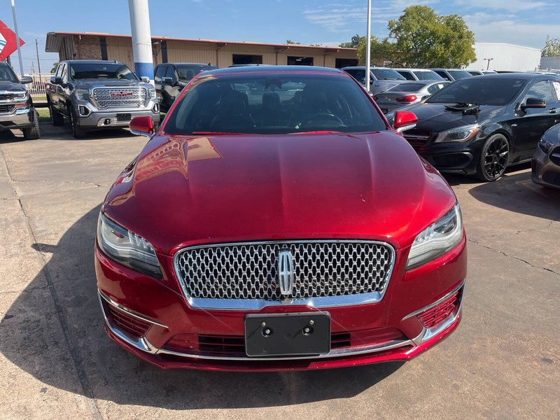 Lincoln MKZ Vehicle Image 02