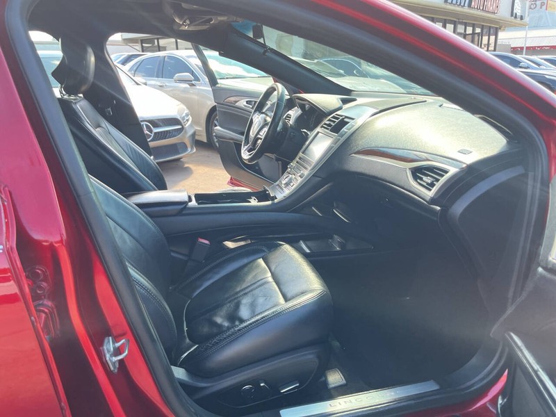 Lincoln MKZ Vehicle Image 20