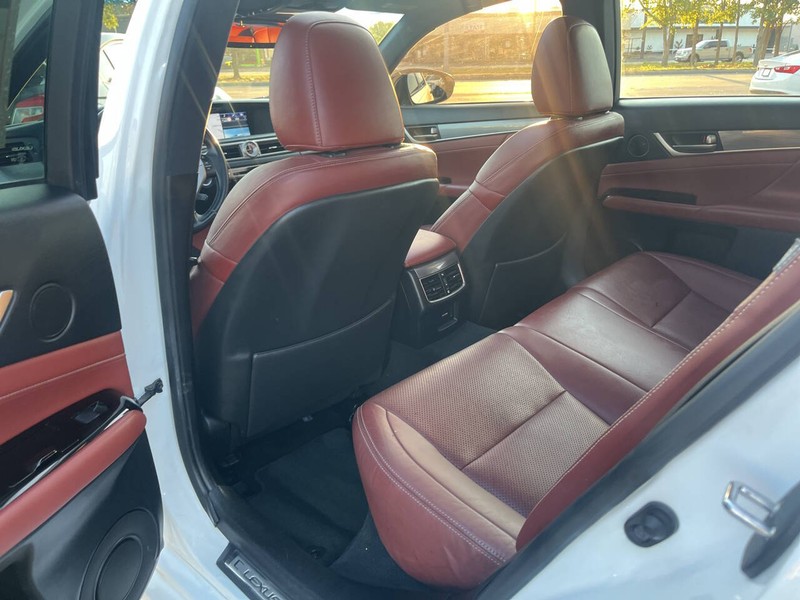 Lexus GS 350 Vehicle Image 15