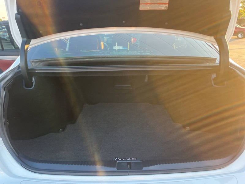 Lexus GS 350 Vehicle Image 16