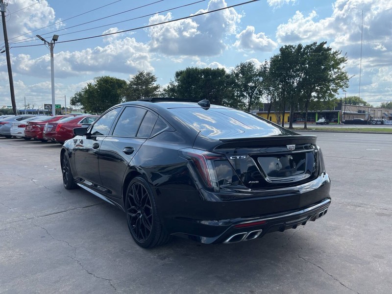 Cadillac CT5 Vehicle Image 03