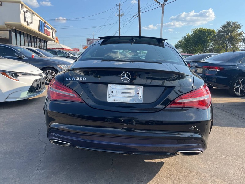 Mercedes-Benz CLA Vehicle Image 04