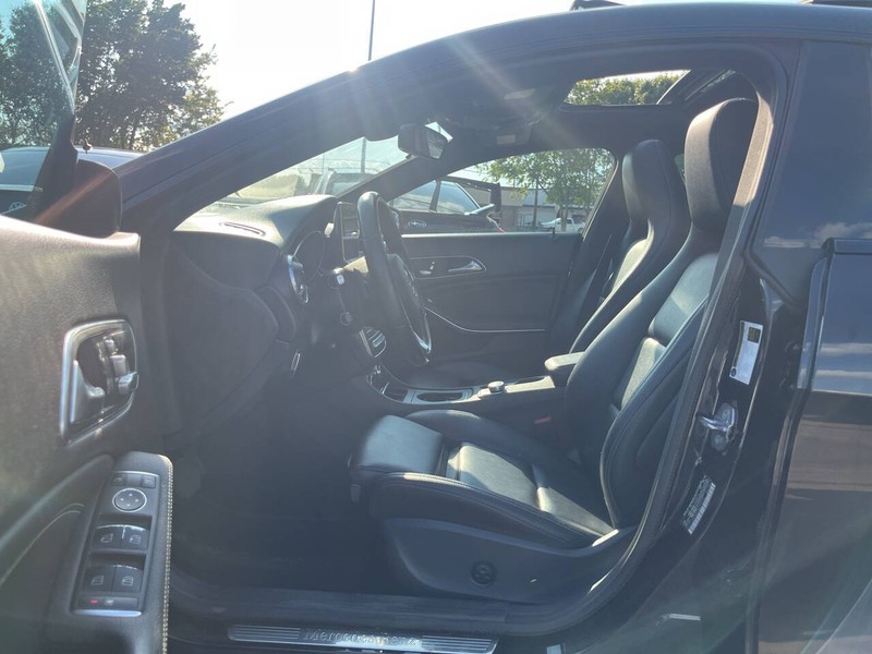 Mercedes-Benz CLA Vehicle Image 07