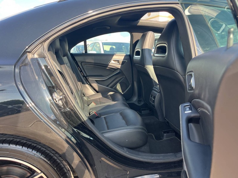 Mercedes-Benz CLA Vehicle Image 10
