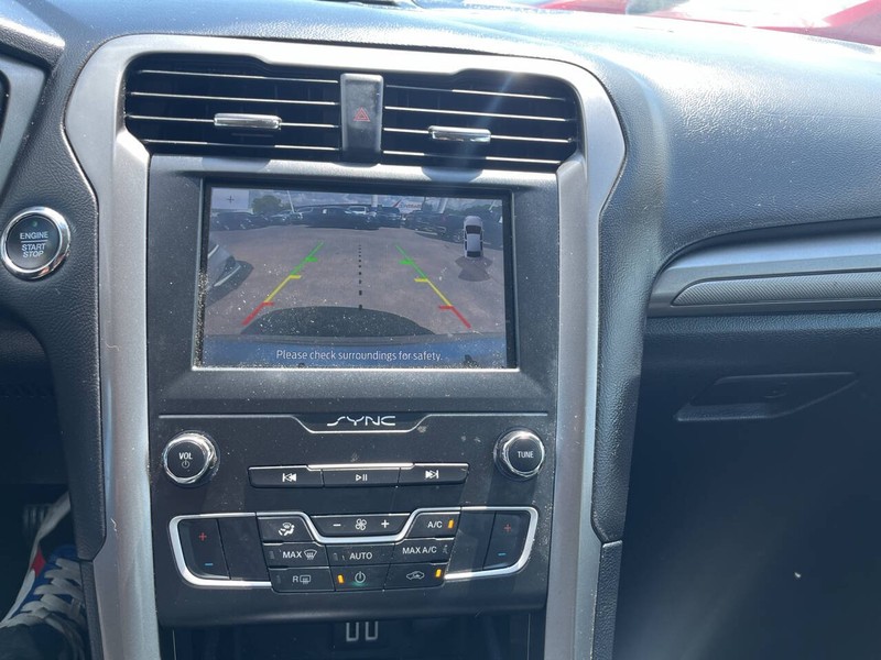 Ford Fusion Vehicle Image 11