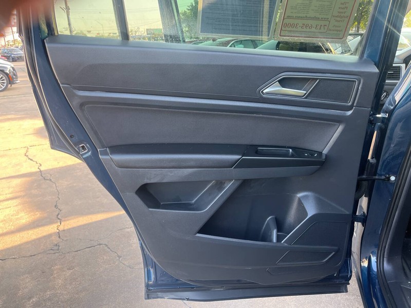 Volkswagen Atlas Vehicle Image 12