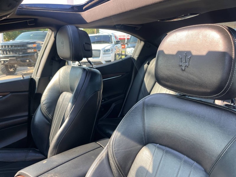 Maserati Ghibli Vehicle Image 13