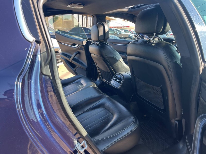 Maserati Ghibli Vehicle Image 19