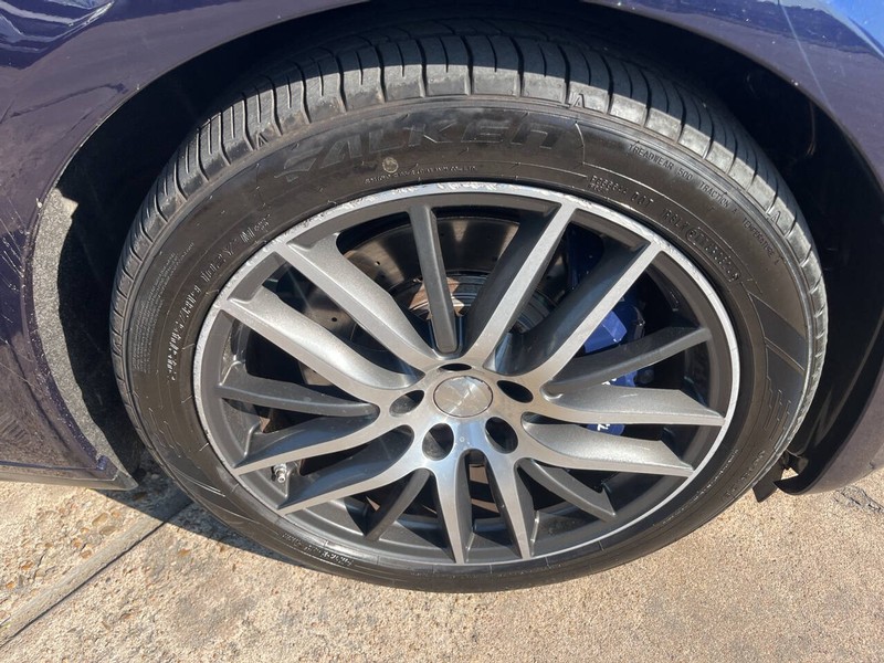 Maserati Ghibli Vehicle Image 21