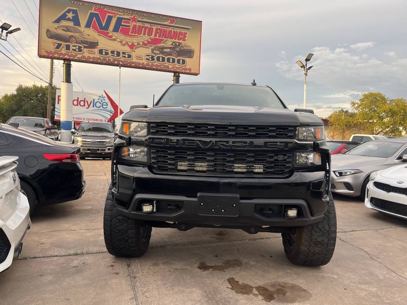 Chevrolet Silverado 1500 Vehicle Image 02