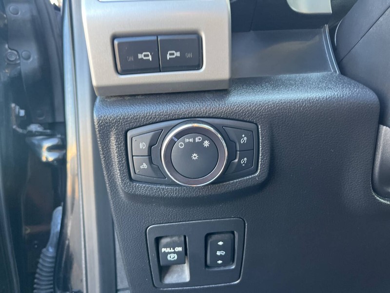 Ford F-150 Vehicle Image 10