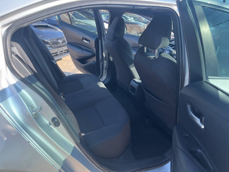 Toyota Corolla Vehicle Image 16