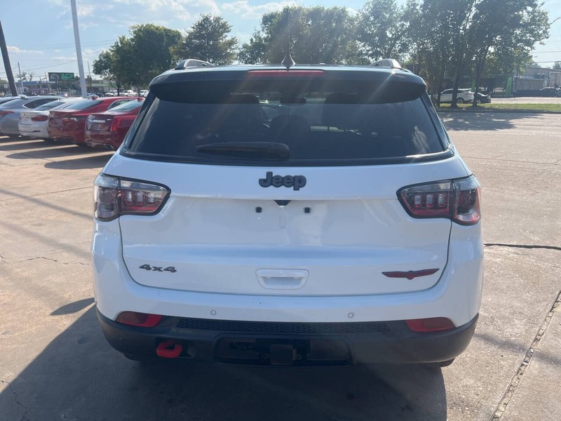 Jeep Compass Vehicle Image 04