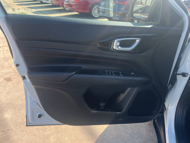 Jeep Compass Vehicle Image 06