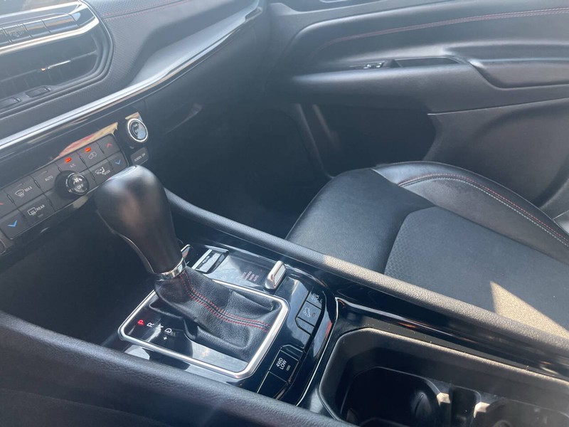Jeep Compass Vehicle Image 11