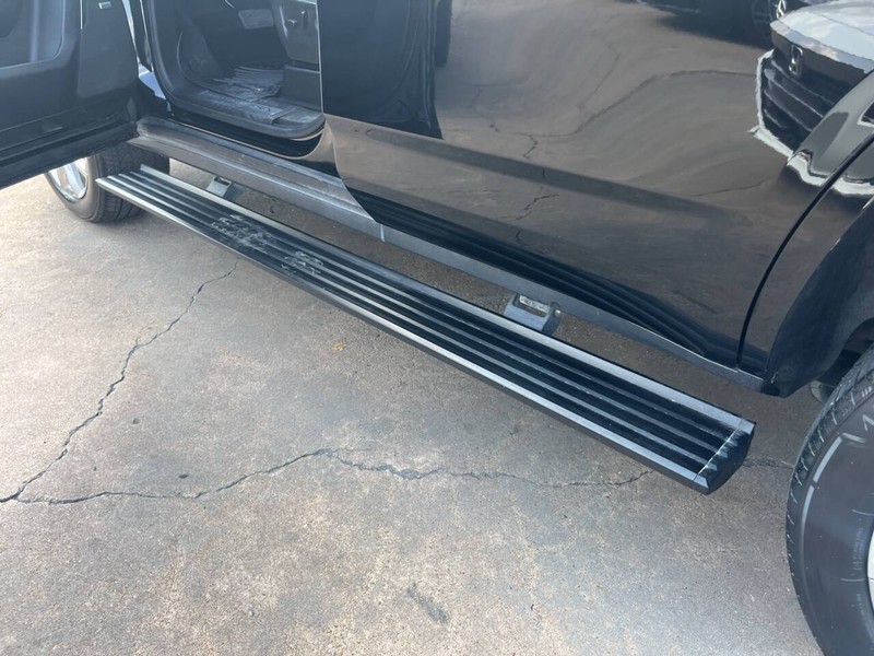 Chevrolet Tahoe Vehicle Image 09