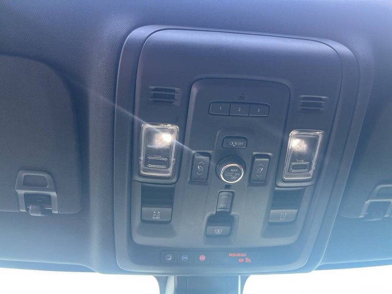 Chevrolet Tahoe Vehicle Image 19