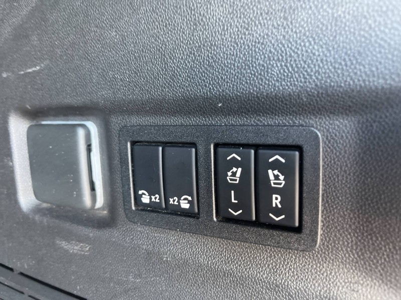 Chevrolet Tahoe Vehicle Image 26